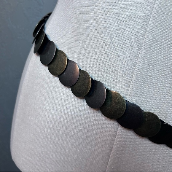 Silver gold stretch belt cosplay vintage very good condition 35” unstretched - Picture 2 of 6